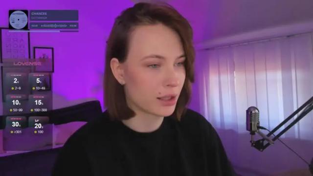 Image 10 of adelemoring Stream on Chaturbate on 15 months ago