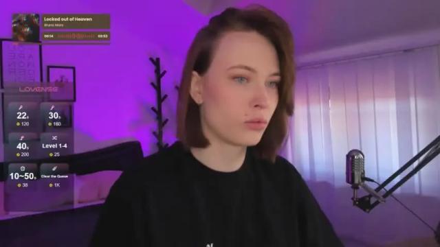 Image 8 of adelemoring Stream on Chaturbate on 15 months ago