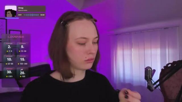 Image 3 of adelemoring Stream on Chaturbate on 15 months ago