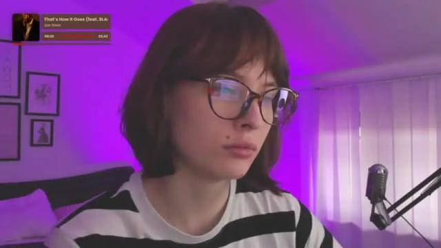 Thumbnail 2, adelemoring's Stream at Chaturbate, 15 months ago