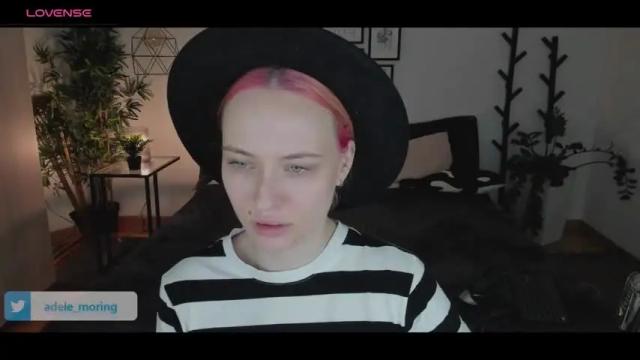 Image 2 of adelemoring Stream on Chaturbate on 14 months ago
