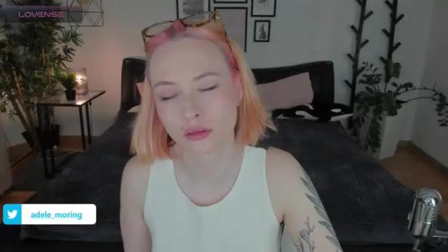 Image 4 of adelemoring Stream on Chaturbate on 14 months ago
