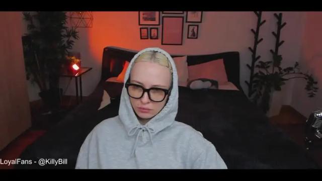 Image 11 of adelemoring Stream on Chaturbate on 13 months ago