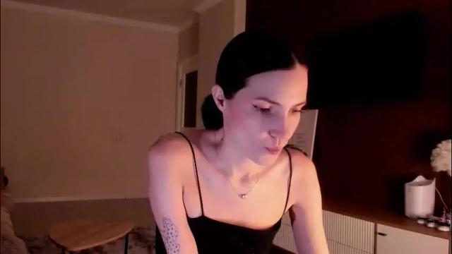 Image 11 of adeleshinem Stream on Chaturbate on 2 months ago