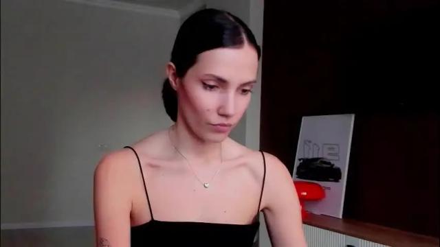 Image 3 of adeleshinem Stream on Chaturbate on 2 months ago