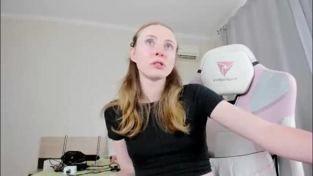 Image 8 of adelina_cowell Stream on Chaturbate on 2 months ago