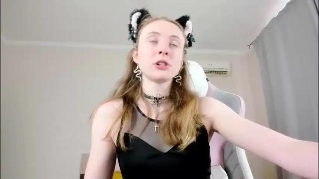 Image 6 of adelina_cowell Stream on Chaturbate on 1 month ago