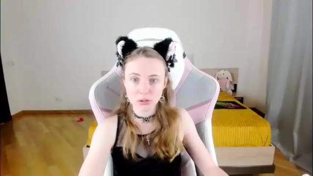 Image 7 of adelina_cowell Stream on Chaturbate on 1 month ago