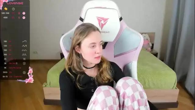 Image 10 of adelina_cowell Stream on Chaturbate on 6 days ago