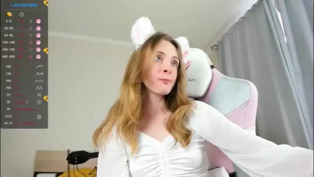 Image 12 of adelina_cowell Stream on Chaturbate on 22 hours ago