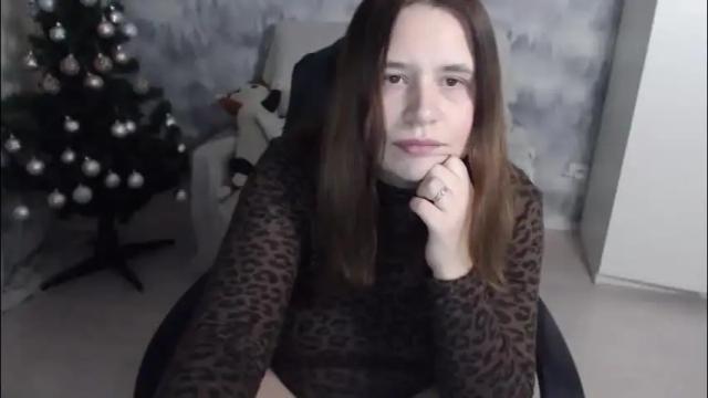 Image 11 of adelinalawson Stream on Chaturbate on 9 days ago