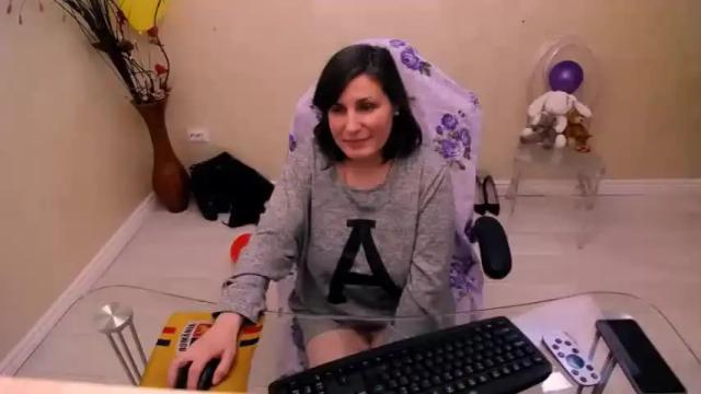 Image 8 of adelineblueeyes Stream on Chaturbate on 22 months ago