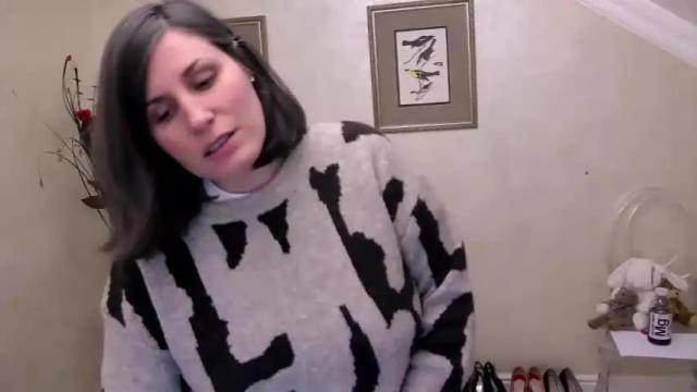Image 7 of adelineblueeyes Stream on Chaturbate on 21 months ago