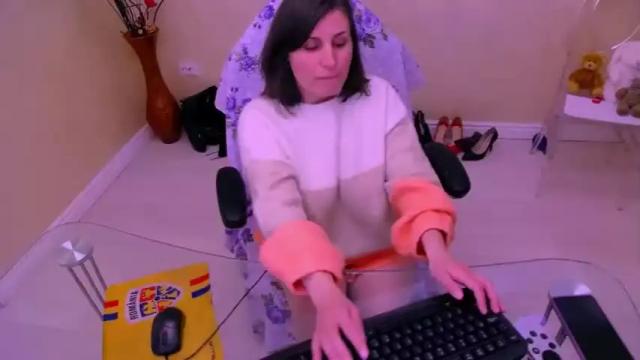 Thumbnail 1, adelineblueeyes's Stream at Chaturbate, 21 months ago