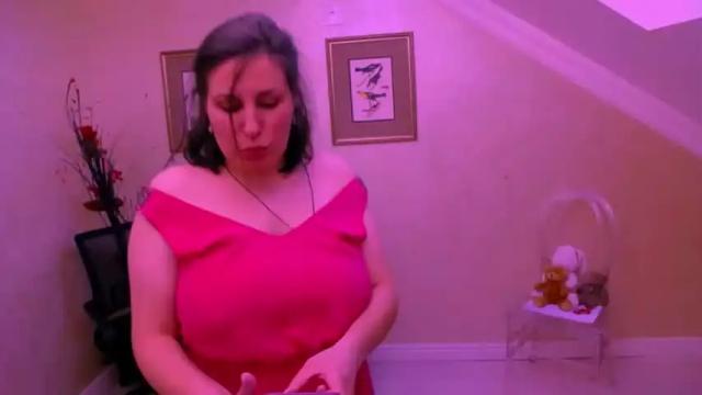 Image 3 of adelineblueeyes Stream on Chaturbate on 21 months ago