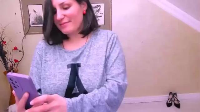 Image 12 of adelineblueeyes Stream on Chaturbate on 21 months ago