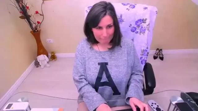Image 3 of adelineblueeyes Stream on Chaturbate on 21 months ago