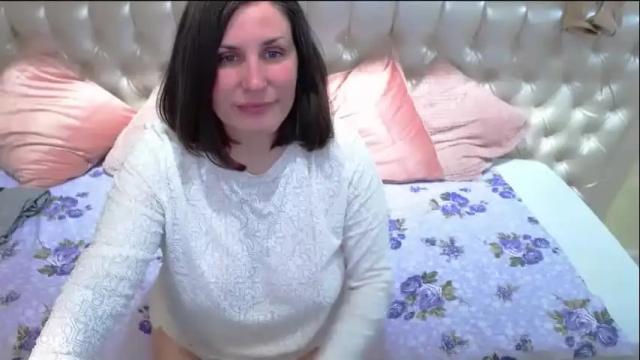 Image 8 of adelineblueeyes Stream on Chaturbate on 21 months ago