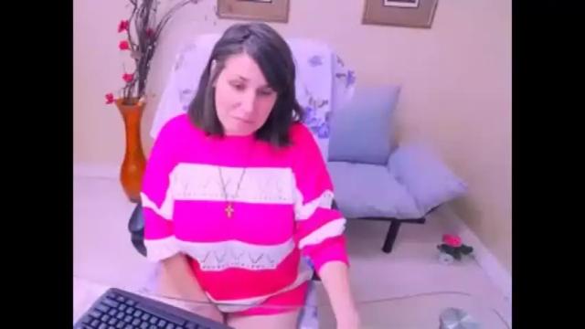 Image 2 of adelineblueeyes Stream on Chaturbate on 20 months ago