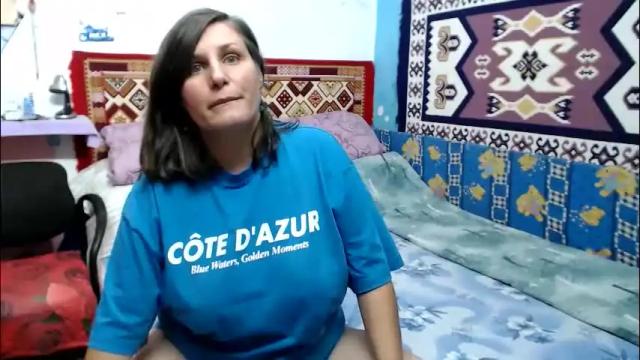 Image 4 of adelineblueeyes Stream on Chaturbate on 1 month ago