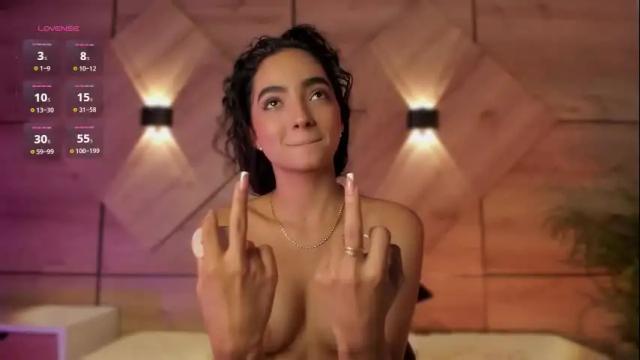 Image 4 of adelineevanss Stream on Chaturbate on 20 days ago