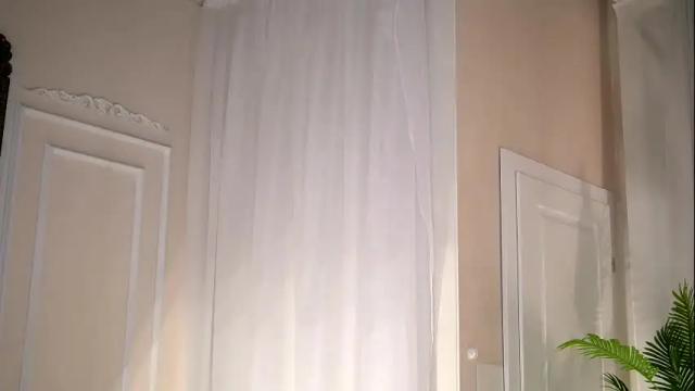 Image 3 of adelineking Stream on Chaturbate on 17 days ago