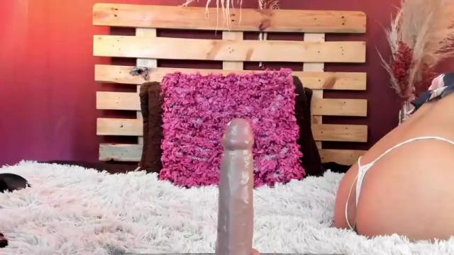 Image 3 of adellarangel_ik Stream on Chaturbate on 14 months ago