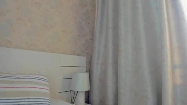 Image 3 of adellegirl Stream on Chaturbate on 21 days ago