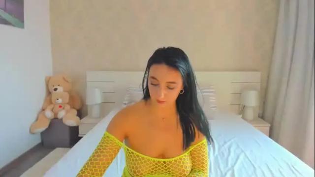 Image 8 of adellegirl Stream on Chaturbate on 18 days ago