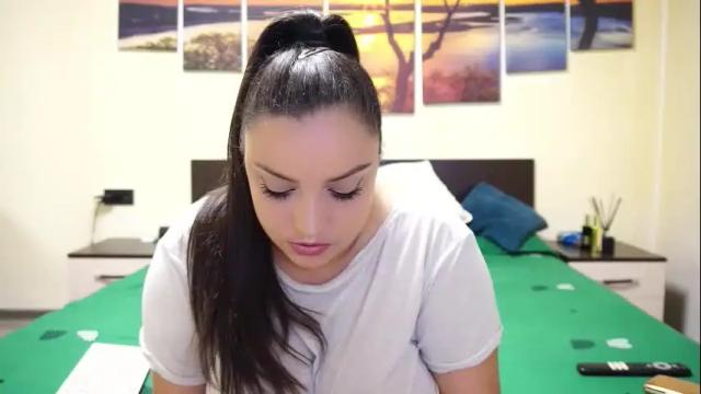 Image 11 of adellineee Stream on Chaturbate on 1 month ago