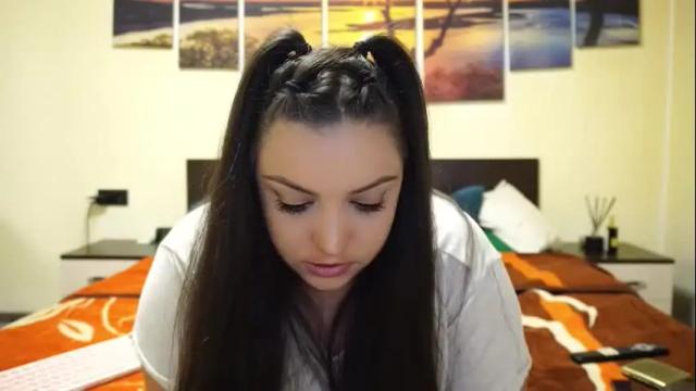 Image 11 of adellineee Stream on Chaturbate on 1 month ago
