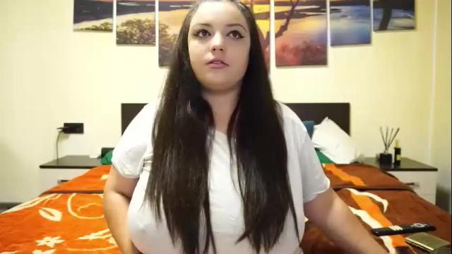 Image 8 of adellineee Stream on Chaturbate on 1 month ago
