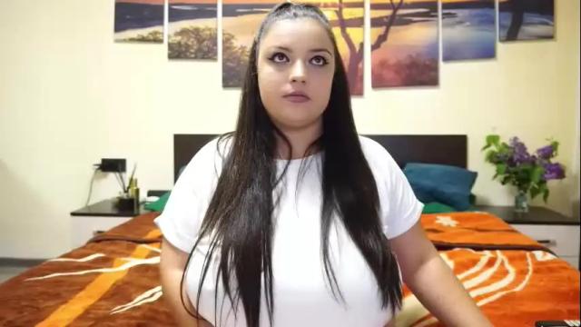 Image 3 of adellineee Stream on Chaturbate on 1 month ago