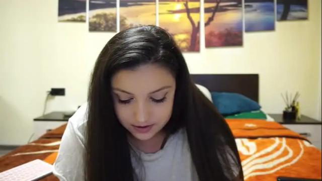 Image 12 of adellineee Stream on Chaturbate on 1 month ago