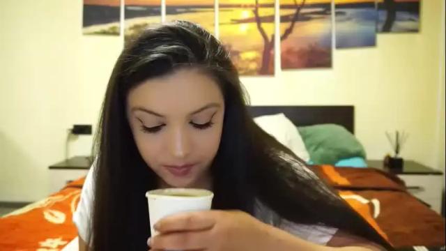 Image 12 of adellineee Stream on Chaturbate on 21 days ago