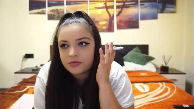 Image 3 of adellineee Stream on Chaturbate on 16 days ago