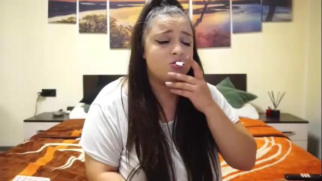 Image 6 of adellineee Stream on Chaturbate on 16 days ago