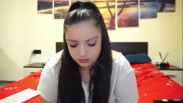 Image 6 of adellineee Stream on Chaturbate on 5 days ago