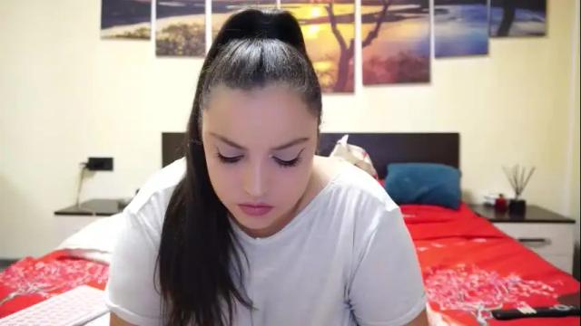 Image 10 of adellineee Stream on Chaturbate on 3 days ago