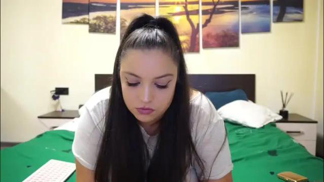 Image 12 of adellineee Stream on Chaturbate on 2 months ago