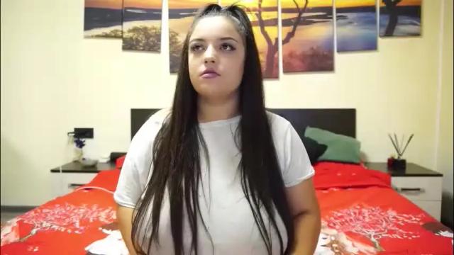 Image 2 of adellineee Stream on Chaturbate on 2 months ago