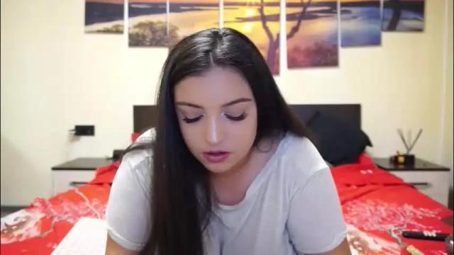 Image 3 of adellineee Stream on Chaturbate on 1 month ago
