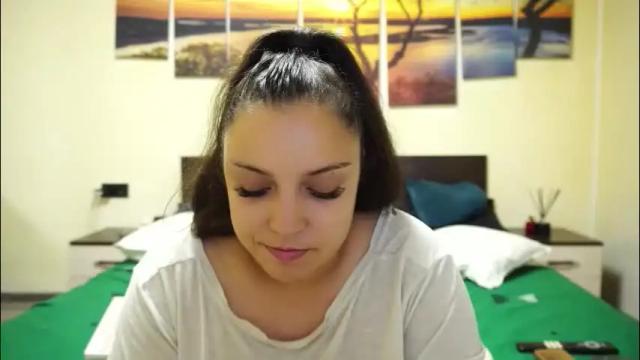 Image 7 of adellineee Stream on Chaturbate on 1 month ago