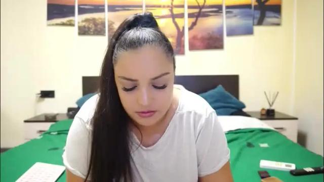 Image 8 of adellineee Stream on Chaturbate on 1 month ago