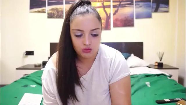 Image 4 of adellineee Stream on Chaturbate on 1 month ago