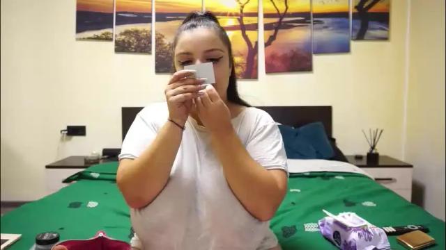 Image 4 of adellineee Stream on Chaturbate on 1 month ago