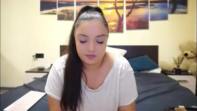 Image 7 of adellineee Stream on Chaturbate on 2 months ago