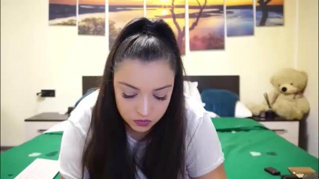 Image 8 of adellineee Stream on Chaturbate on 1 month ago