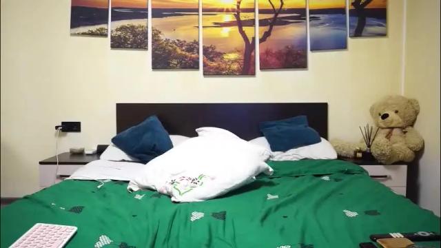 Image 2 of adellineee Stream on Chaturbate on 1 month ago