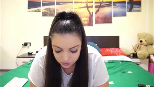 Image 12 of adellineee Stream on Chaturbate on 3 days ago